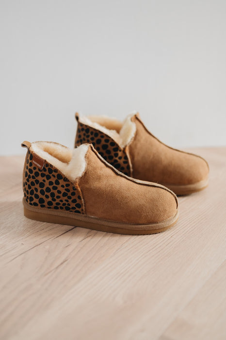 Warm Slipper Annie Leopard Sheepskin Shepherd of Sweden