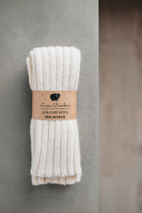 Soft and cosy leg warmers made from 65% wool and 35% alpaca, perfect for extra warmth in winter